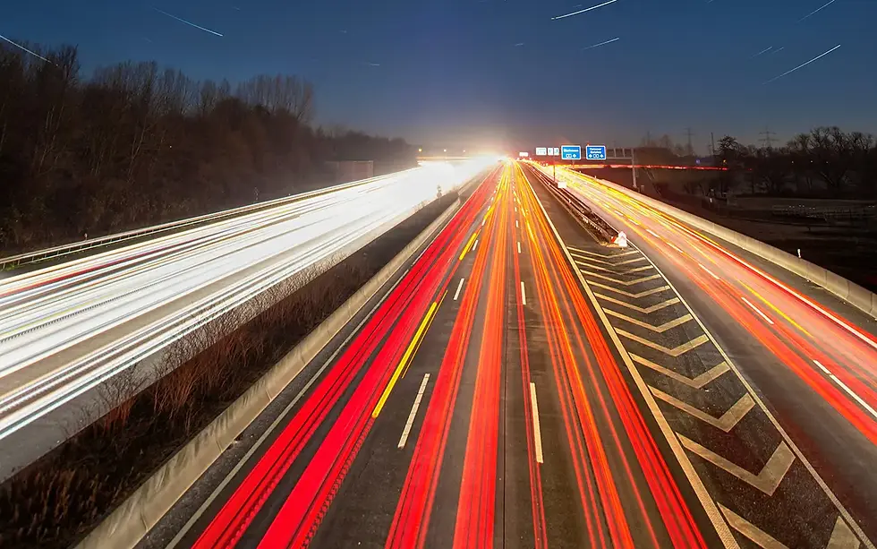 ШНП предлагает повысить ограничения скорости на автомагистралях до 130 км/ч