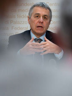 Глава МИД Швейцарии Кассис объявил, что лично поедет в Россию