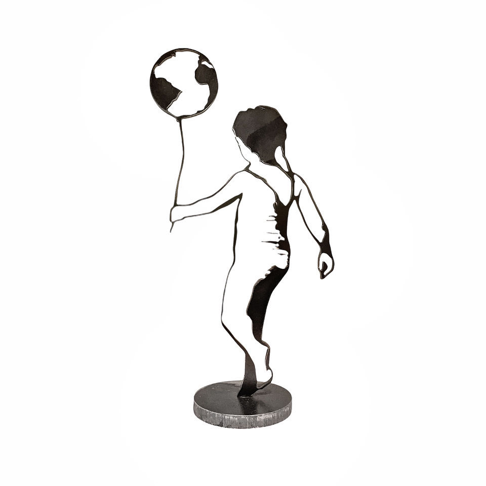 Skulptur av Tomas Lacke ”Ballongflickan ll” H27cm_1