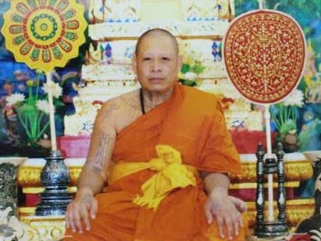 "หลวงพ่อนพวรรณ คุณสาโร" วัดเสนานิมิต
เกจิสายวัดพระญาติ/วัดประดู่ฯ
ผู้สืบทอดวิชาชาตรี"เก้าเฮ”พ่อกลั่น