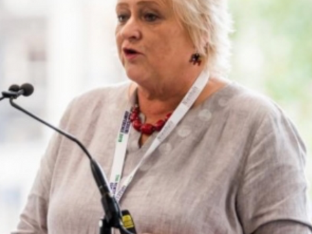 El privilegio de cuidar a las personas mayores con demencia