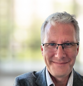 Karl Profile photo for linkedin (11).png