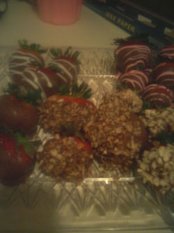 Facebook - Chocolate Covered Strawberries with nuts
