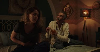 لعبة نيوتن الحلقة 16.. سيد رجب يسكب على نفسه ماء مغلى لتجربة عسل الأفيون