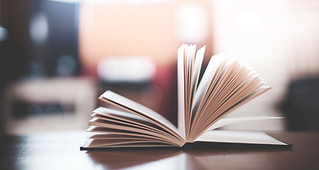 Open Book; nyitott könyv;olvasás