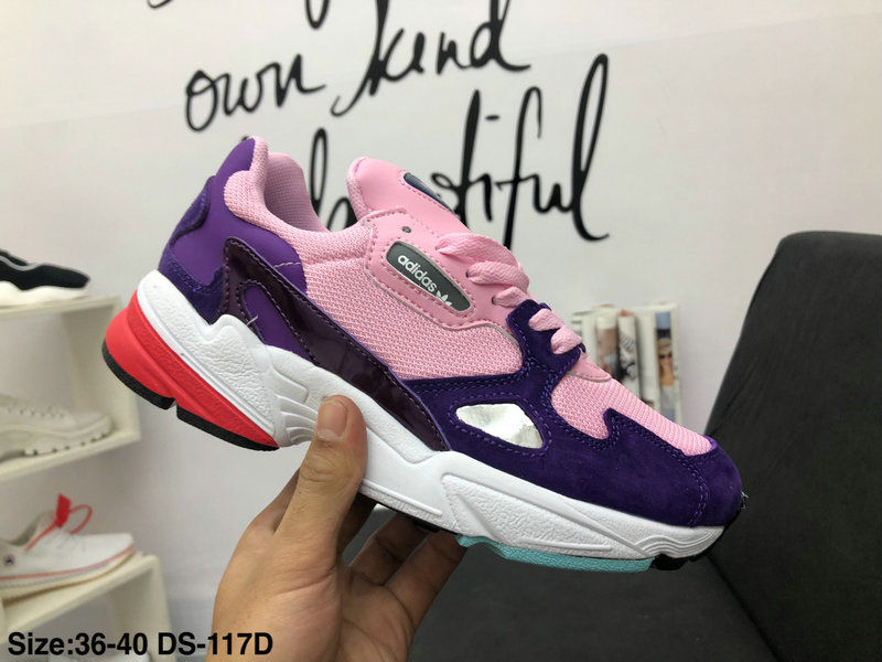 Miniatura: Adidas Falcon W