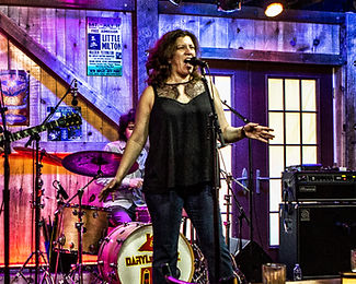 071118_01 (Willa & Co).jpg