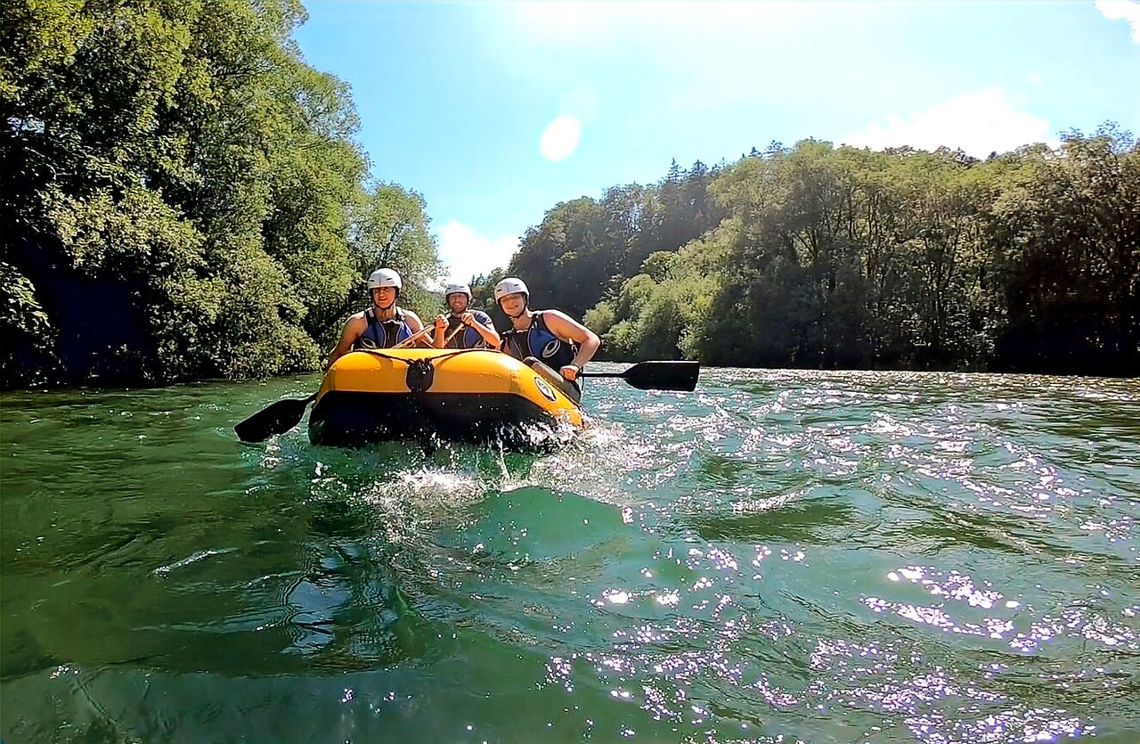 rafting, fun-raft, familie mit kindern, steyr fluss, flusswandern, naturerlebnis, bootfahren, paddel