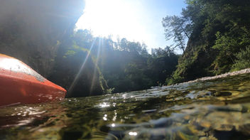 steyr-flusswandern-kanu-steyr-klausersee-flussabenteuer-saddeln-steyr-naturerlebnis-steyrfluss-oberösterreich-uppernature-uppermoments-visitaustria