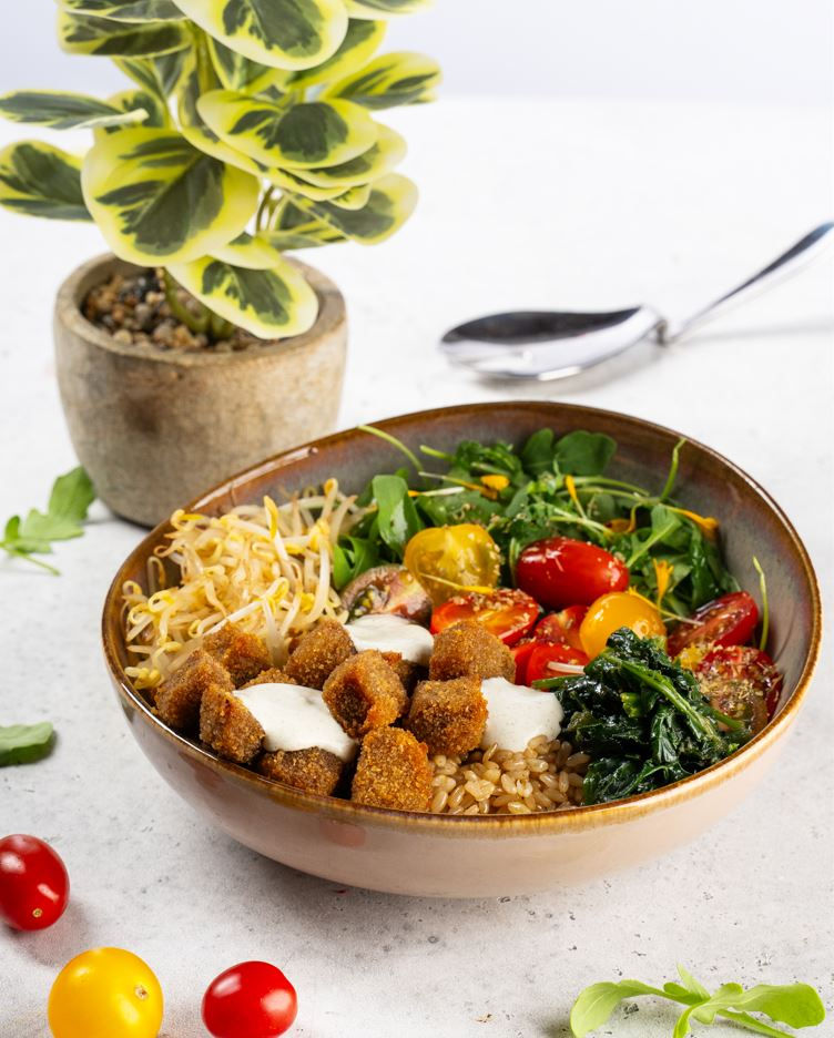 Poke bowl con Nuggets di Seitan