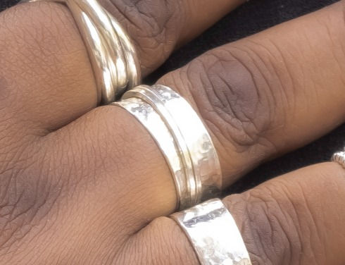 Thumbnail: Serena hammered spinner ring with 2 square spinners