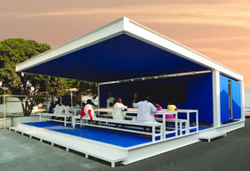 O projeto C Spot foi destacado pela Designboom, com enfoque numa estrutura portátil pensada para apoiar comunidades através da educação e da criação de espaços de encontro