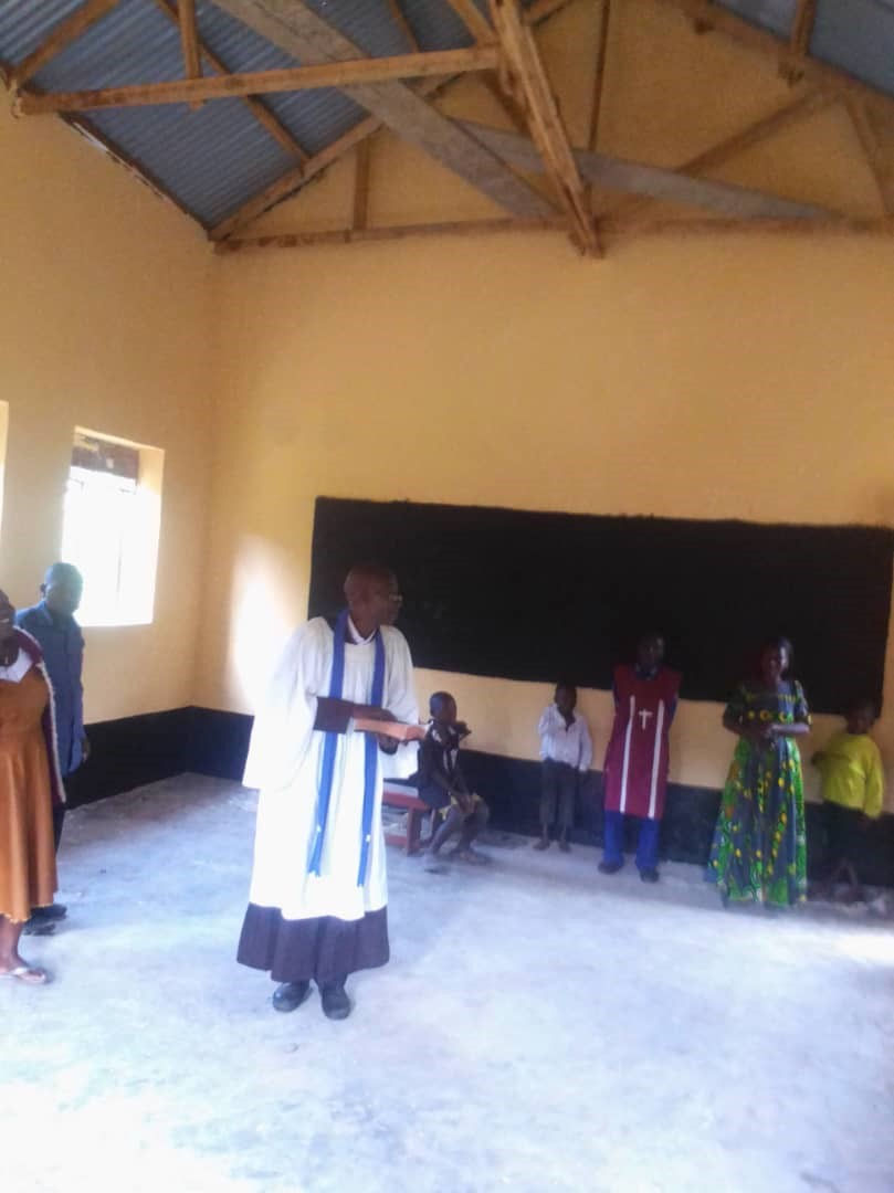Church leader conducts a blessing