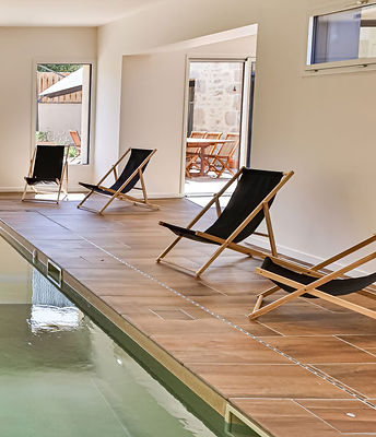 Transats piscine copyright gregphoto