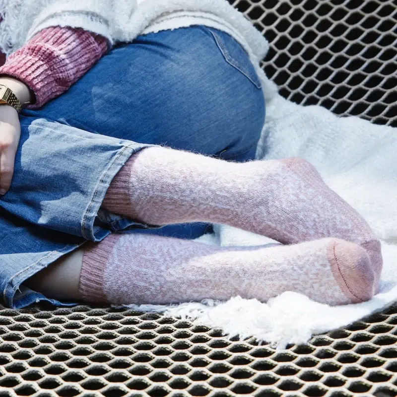 Chaussettes femme Labonal 55489 alpaga et laine motif norvégien – Rose