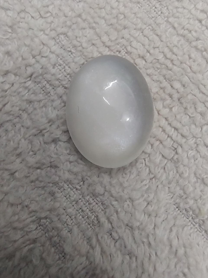 natural-moonstone-gemstone.webp