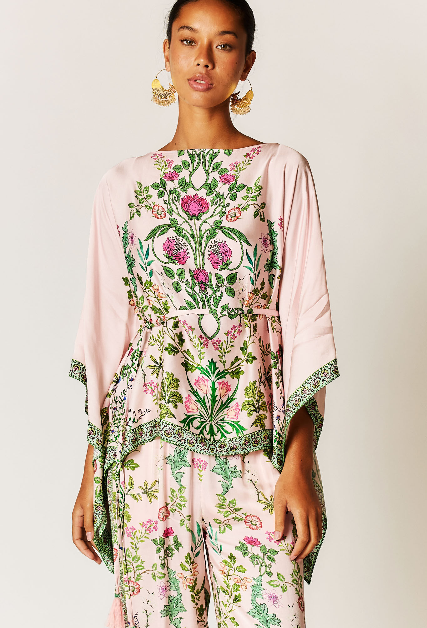 Tatiana Poncho Pink