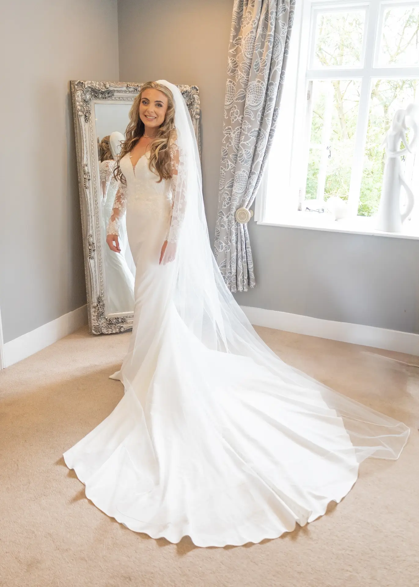 Bride in the bridal suite at Newland Hall