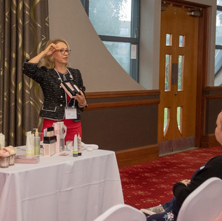 Beauty workshop at the DIY wedding fair