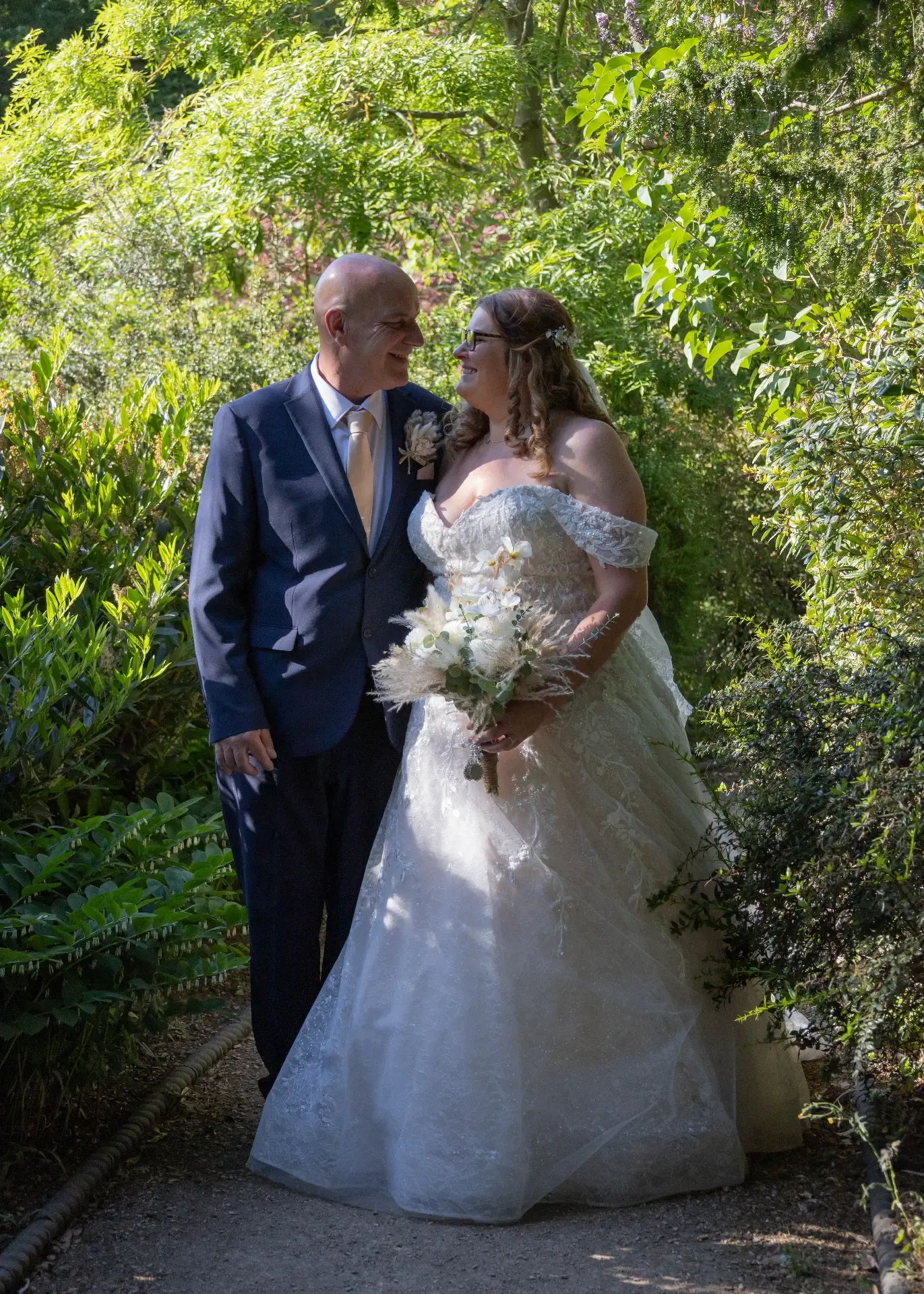 Bride and groom enjoy the grounds at Langtons House