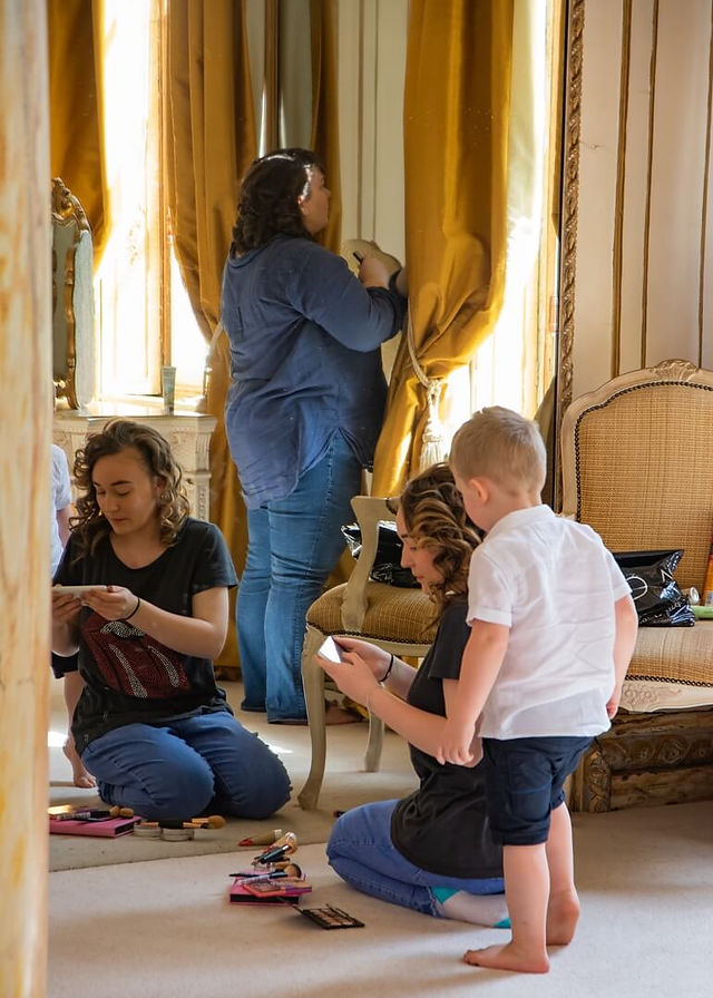 Bridal party getting ready at their leisure at Gosfield Hall in Essex