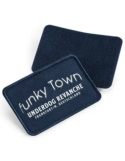 Funky Town Patch – navy mit weißer Schrift – Underdog Revanche