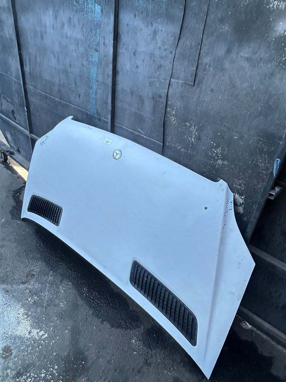 Thumbnail: 2010-2013 Mercedes Benz Sprinter 2500 Hood 