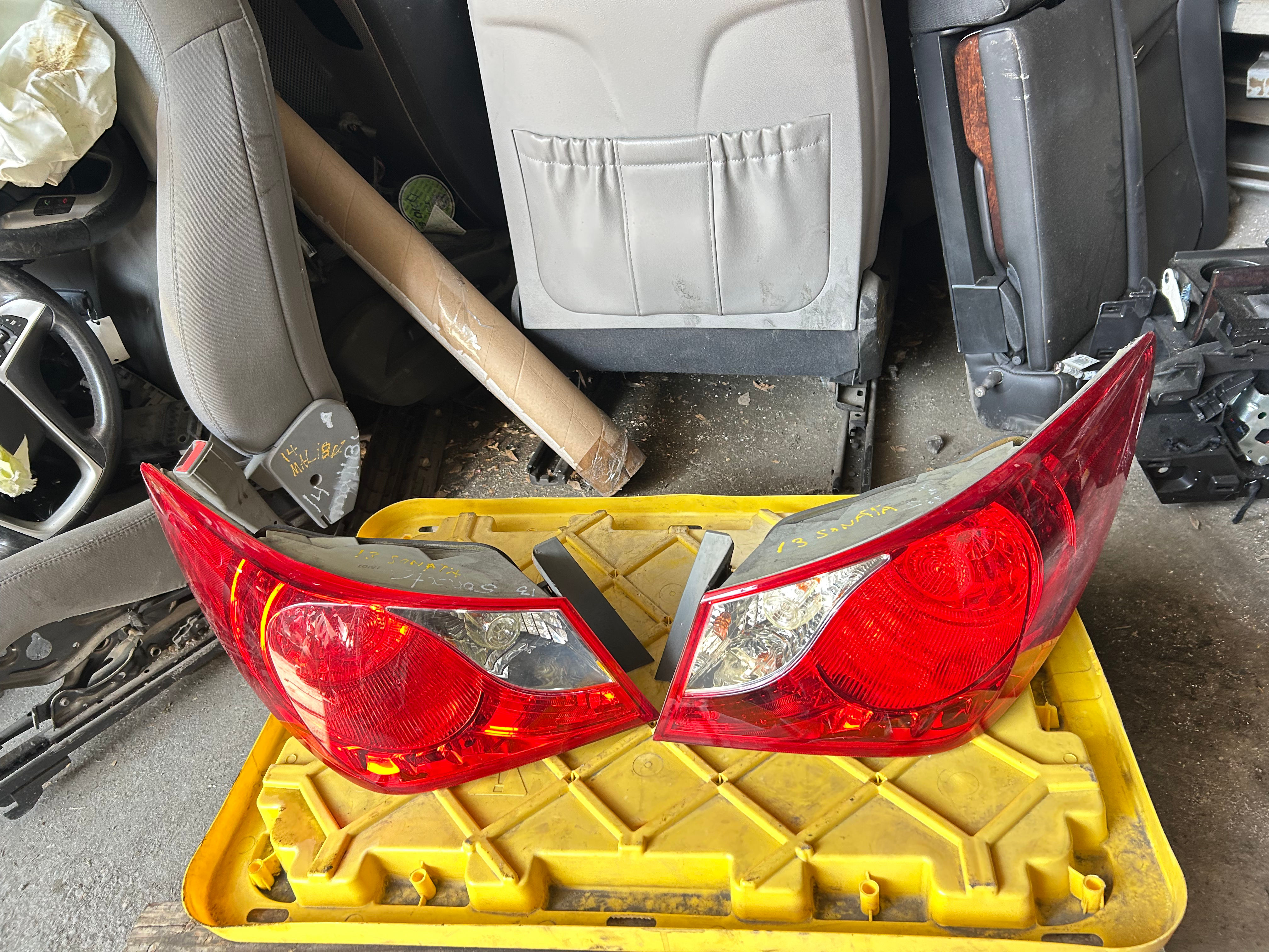 2011-2015 Hyundai sonata driver left tail light $120 right passenger tail light 