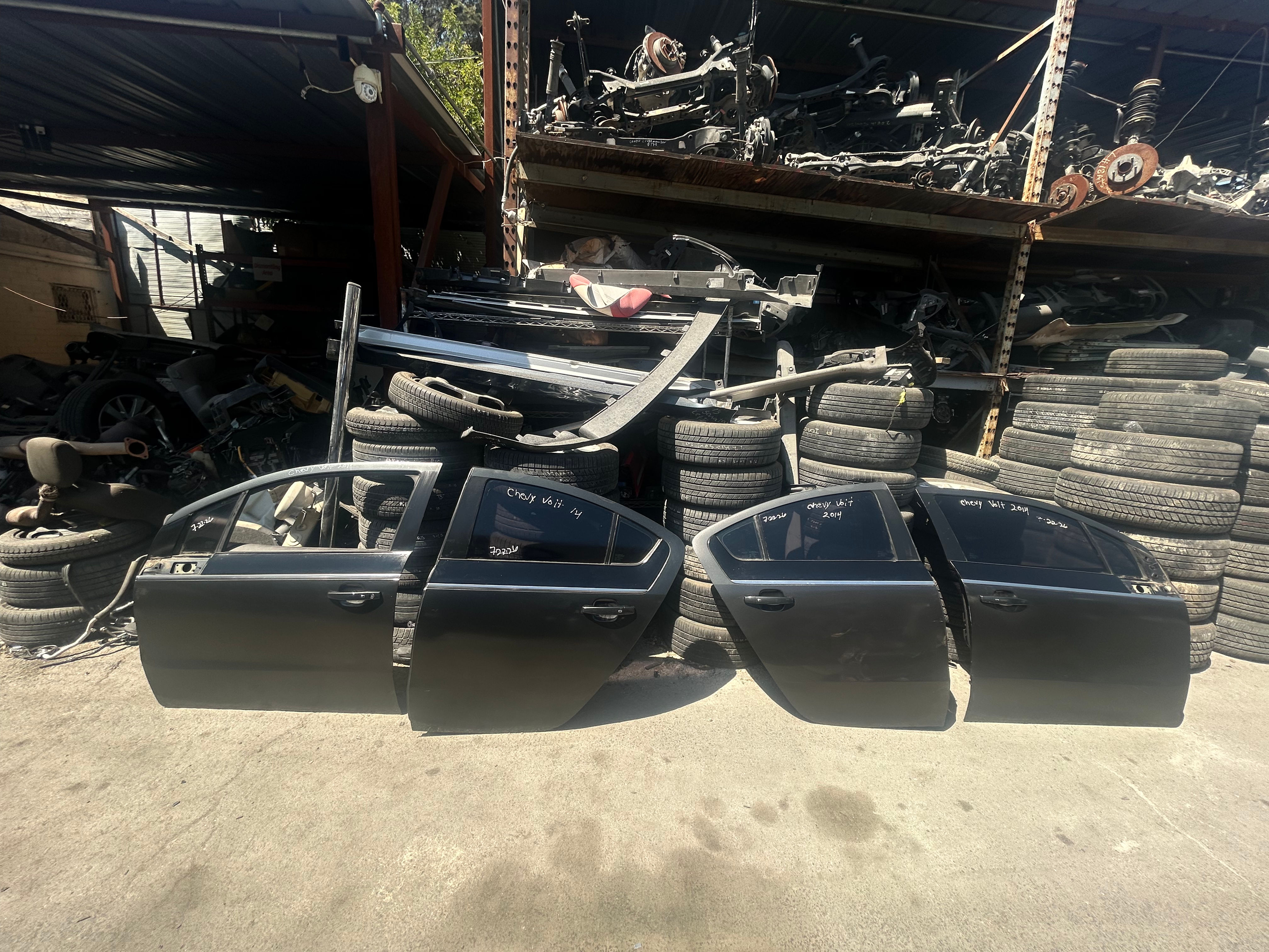2011-2015 Chevy volt door 