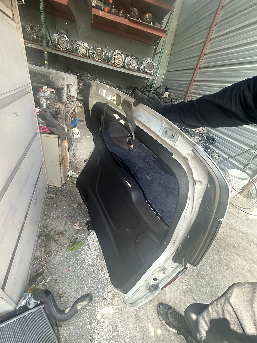 Thumbnail: 2013-2018 ford cmax tailgate Liftgate hatch back door