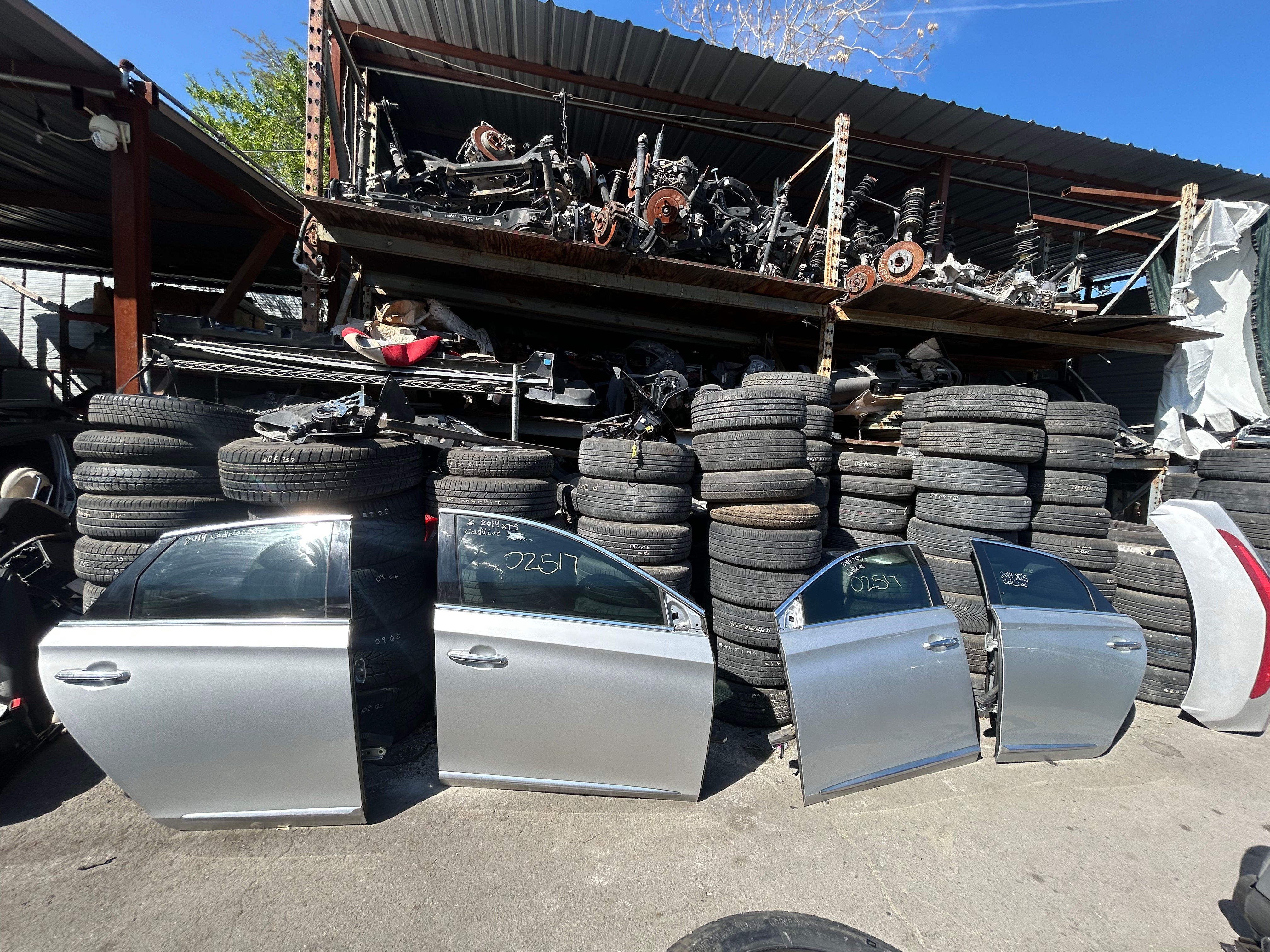 2013-2019 Cadillac XTS Left Driver Door And Right Passenger Door 