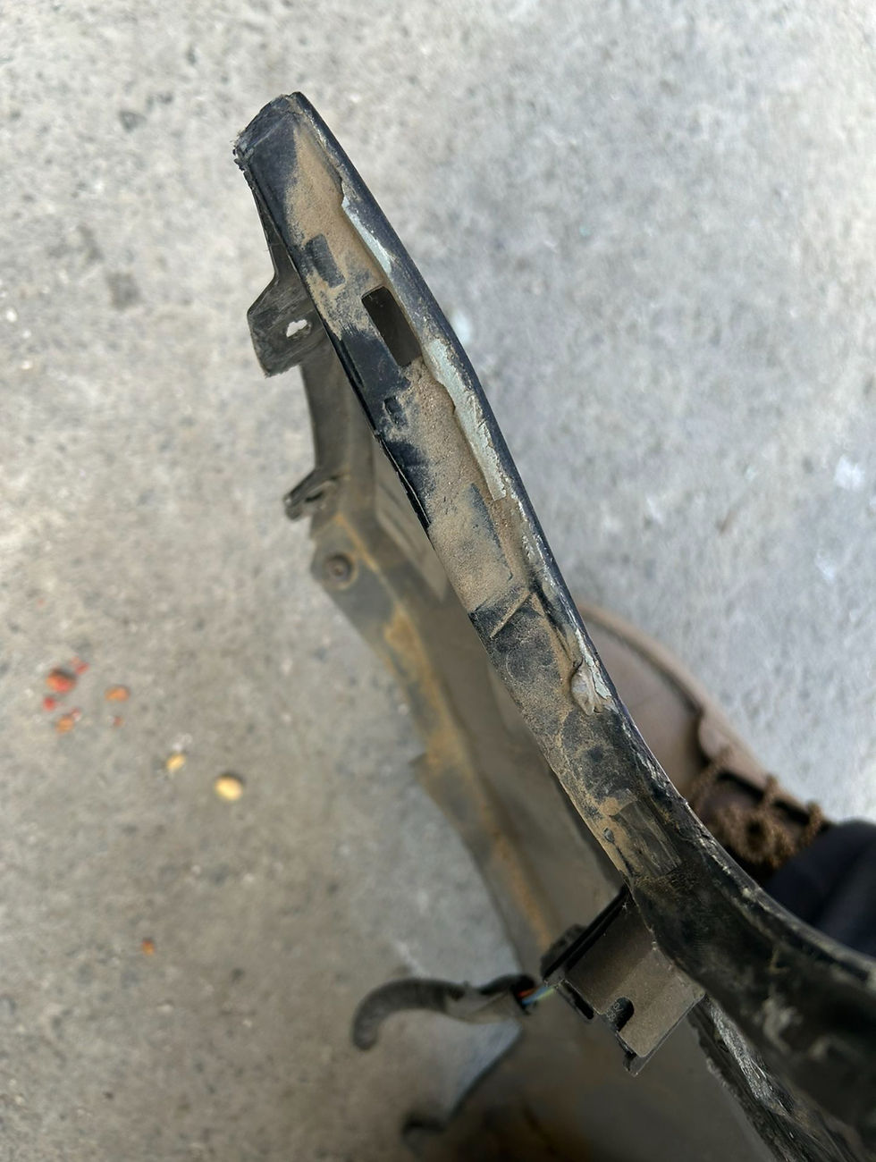Thumbnail: 2010-2012 LINCOLN MKT FRONT BUMPER COVER 