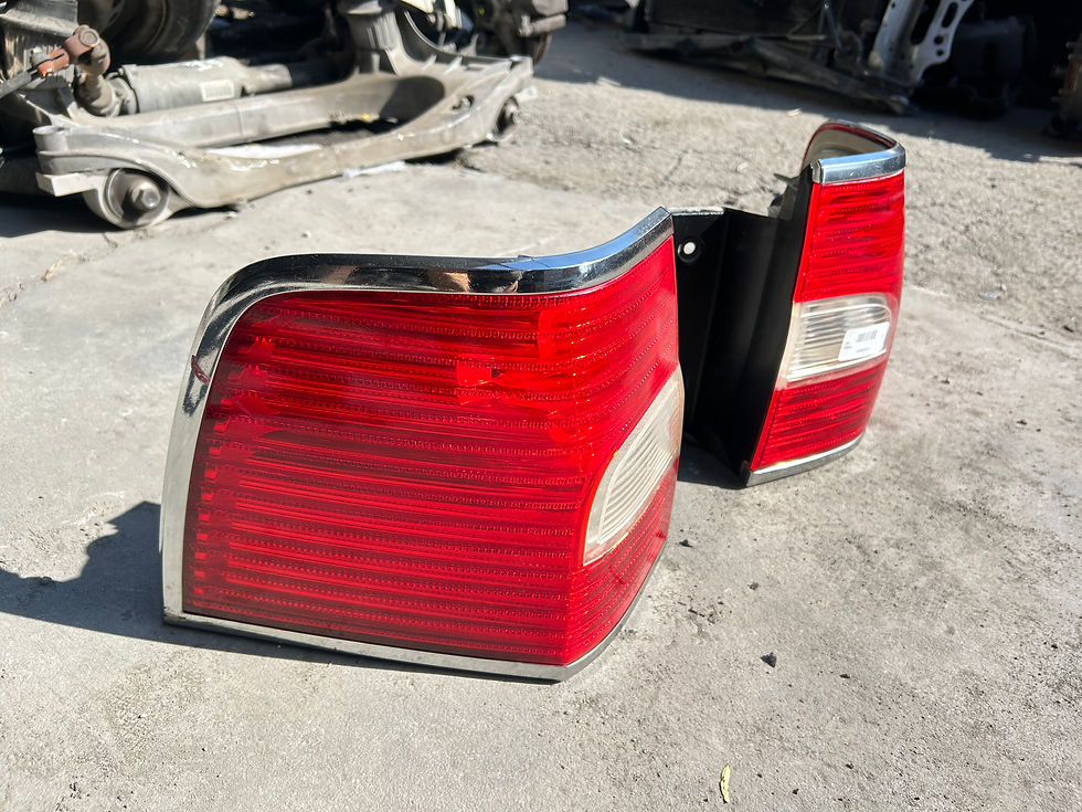 Thumbnail: 2007-2014 Lincoln Navigator Left Driver Outer Tail Light $230 Right Passenger Ta