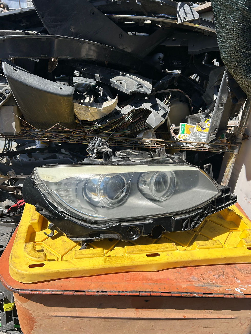 Thumbnail: 2011-2013 bmw 3 series right passenger headlight xenon HID