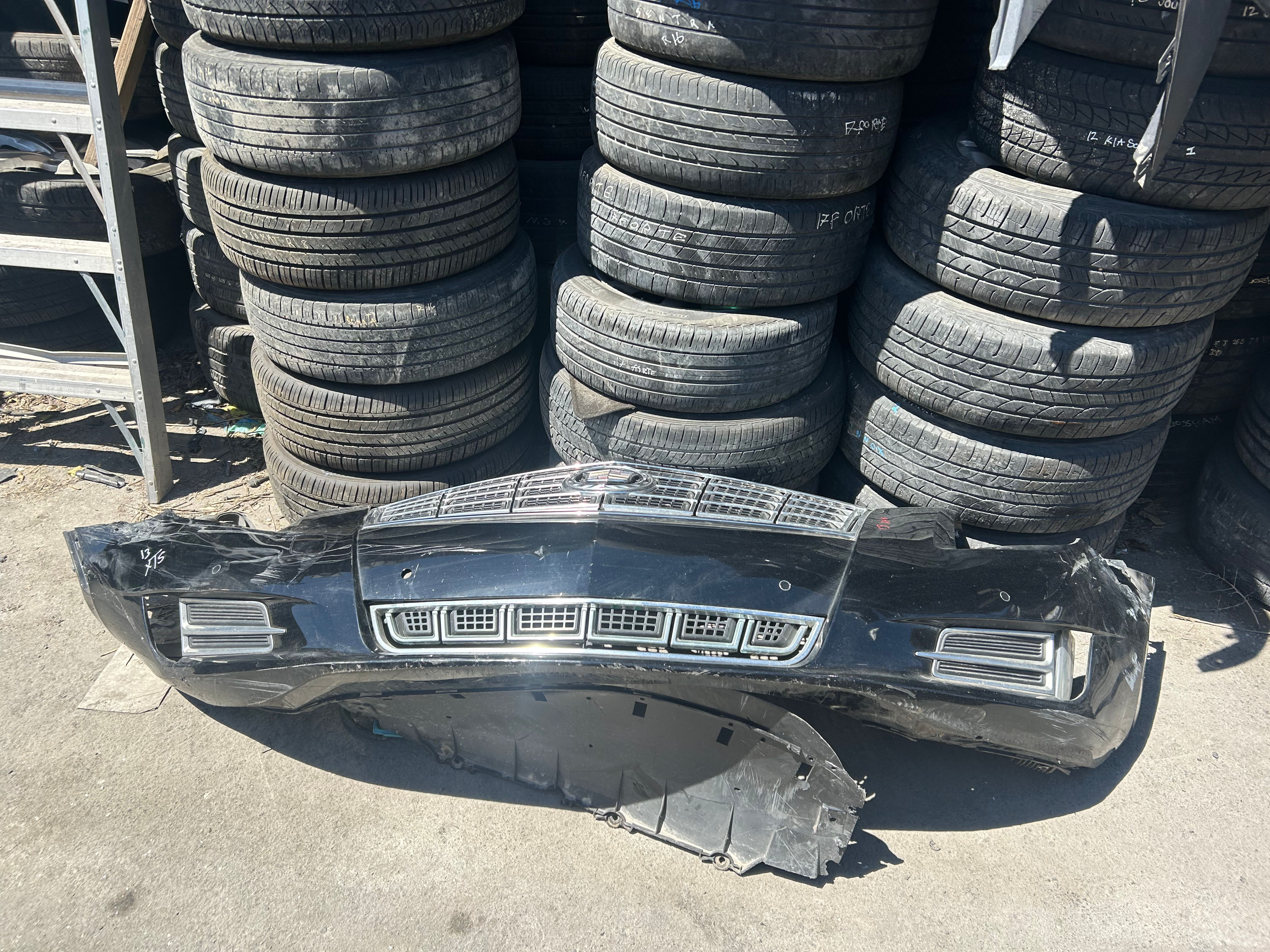 2013-2017 Cadillac XTS front bumper