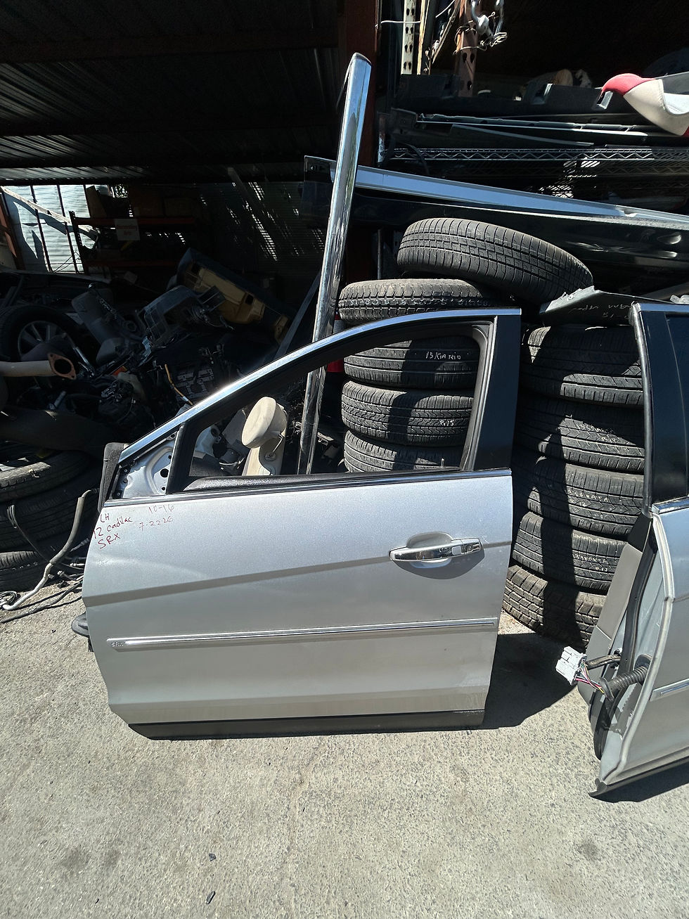 Thumbnail: 2010-2016 Cadillac Srx door