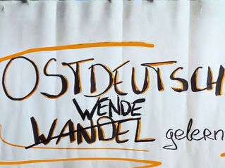Ostdeutsch geprägt. Wende gelernt.