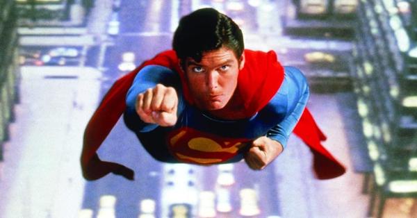 Christopher D'Olier Reeve memerankan Superman hampir satu dekade (Warner Bros.)