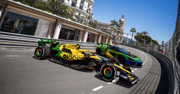 Mobil McLaren MCL38 (depan) & McLaren Senna Hypercar dengan livery "Senna Sempre" (formula1.com)