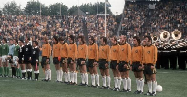 Australia tampil di Piala Dunia 1974 (footballaustralia.com.au)