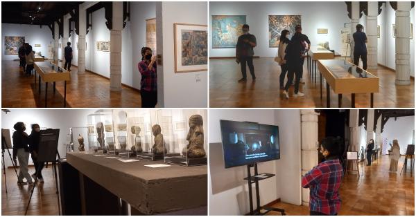 Para pengunjung di pameran “Yōkai Parade" di Bentara Budaya Jakarta (Randy Wirayudha/Historia.id).