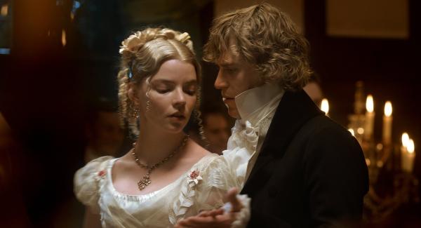 Emma yang mulai jatuh hati pada George Knightley (Focus Features)