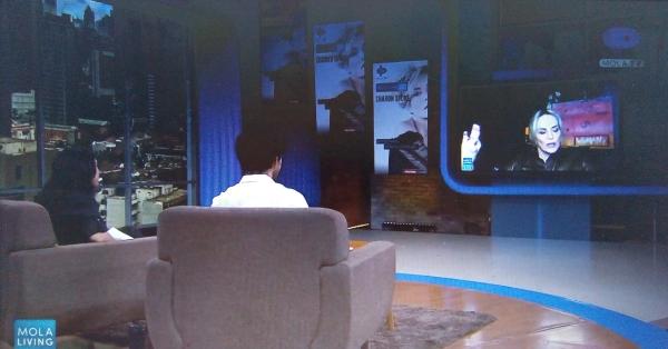 Sharon Stone berbagi kisah via daring. (Tangkapan layar Mola TV).