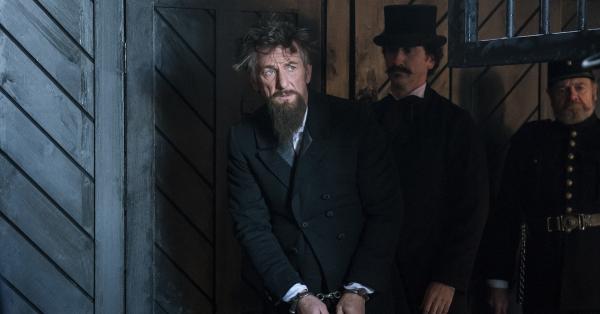 Sosok dr. William Chester Minor yang diperankan Sean Penn. (eaglepictures.com).