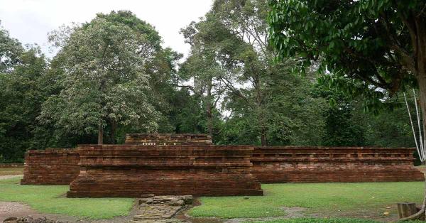 Candi Astano di Kompleks Percandian Muarajambi. (Risa Herdahita Putri/Historia.ID).