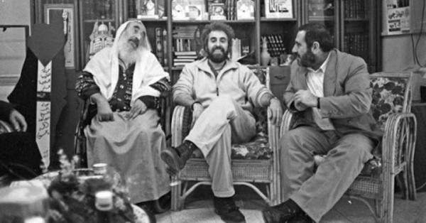 Sheikh Ahmed Ismail Hassan Yassin (kiri) yang mendirikan Al-Mujama al-Islamiyah (istanleycohen.org)