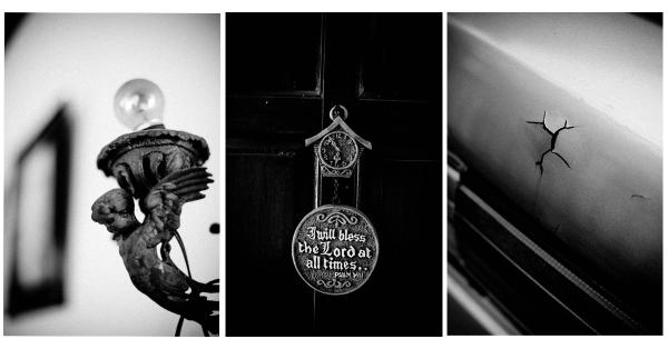 Berbagai hiasan dan karat di mobil Pram, menghiasi rumahnya sekarang. (Fernando Randy/Historia).