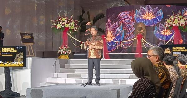 Dirjen Hilmar saat pembukaan pameran “Repatriasi: Kembalinya Saksi Bisu Peradaban Nusantara” (Randy Wirayudha/Historia)
