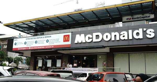 Outlet McDonald's di Sarinah, Thamrin, Jakarta yang tutup per 10 Mei 2020 (Foto: Fernando Randy/HISTORIA)