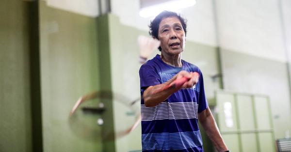 Liang Tjiu Sia kini sekadar cari kesibukan dengan mengajar privat di Kedoya (Fernando Randy/Historia).